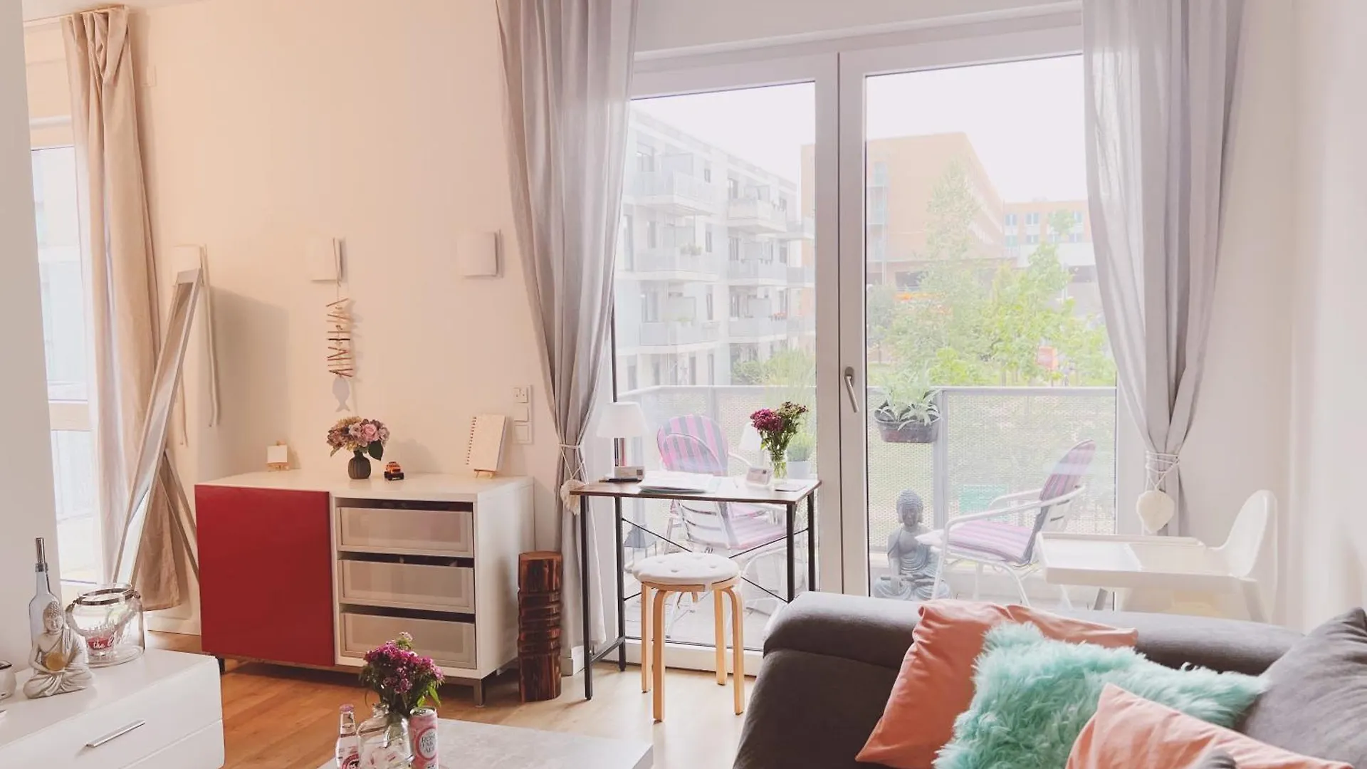 Aviator Apartment Am Airport Berlin Flughafen Ber Schonefeld Fahrstuhl Kuche  シェーネフェルト