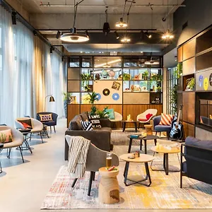 Hotel Moxy Berlin Airport, Schoenefeld