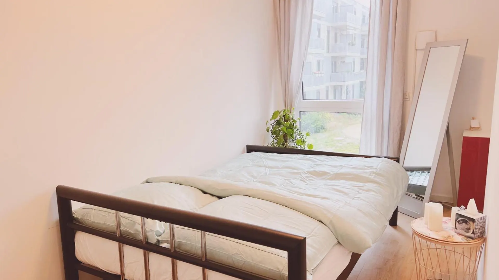 Aviator Apartment Am Airport Berlin Flughafen Ber Schonefeld Fahrstuhl Kuche